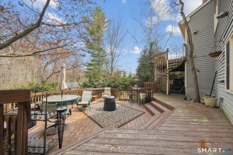 22 Knollwood Drive Fairfield CT 06824