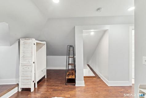 3 South Broad Street Stonington CT 06379