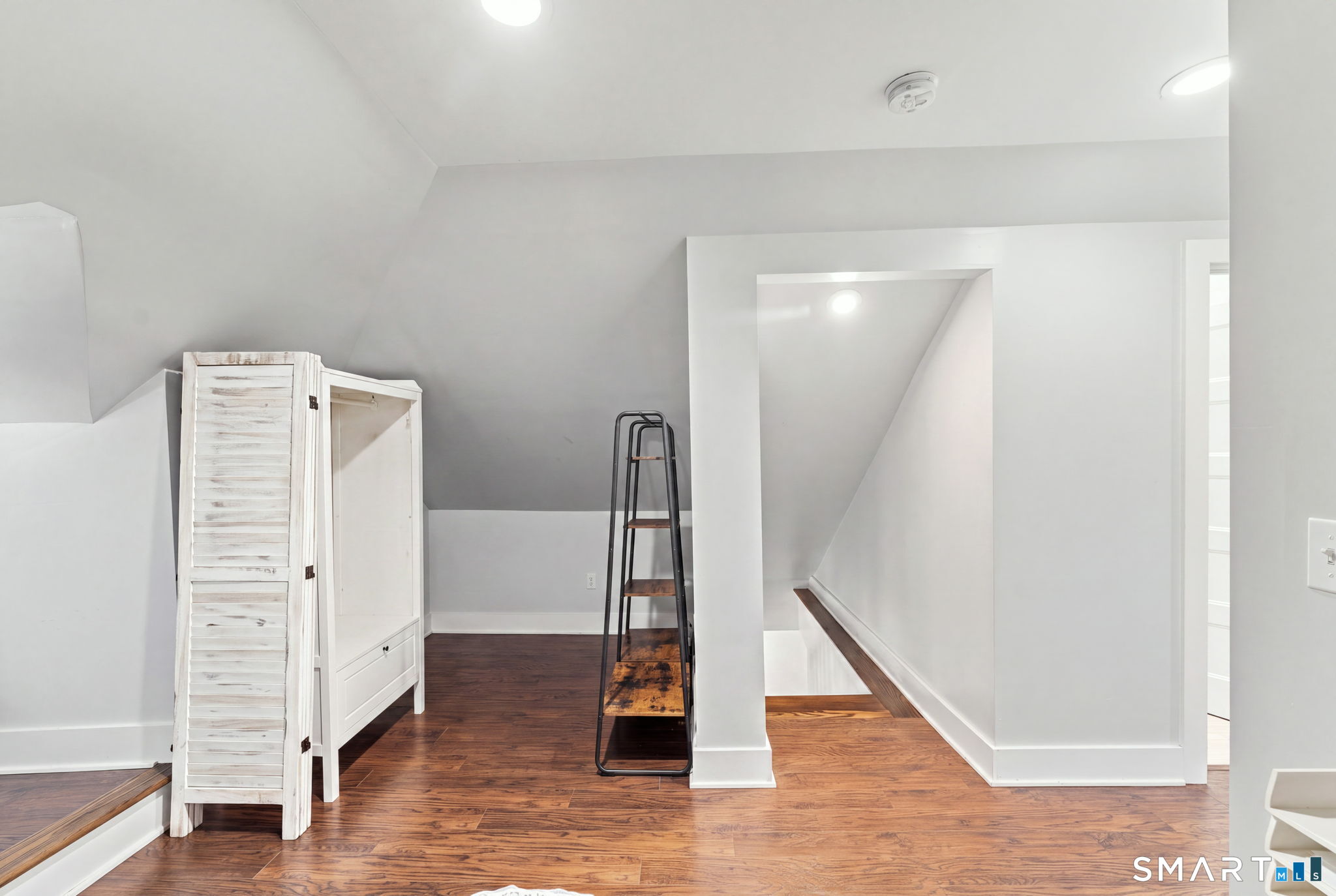 3 South Broad Street Stonington CT 06379
