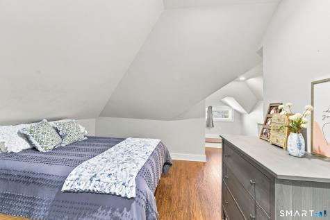 3 South Broad Street Stonington CT 06379