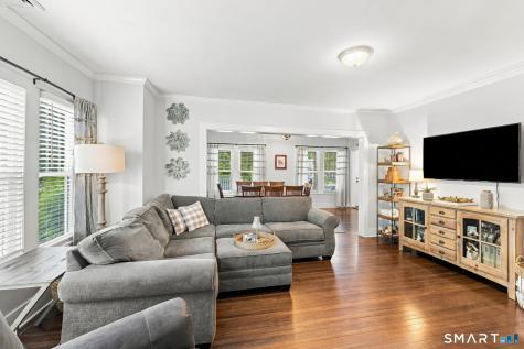 3 South Broad Street Stonington CT 06379