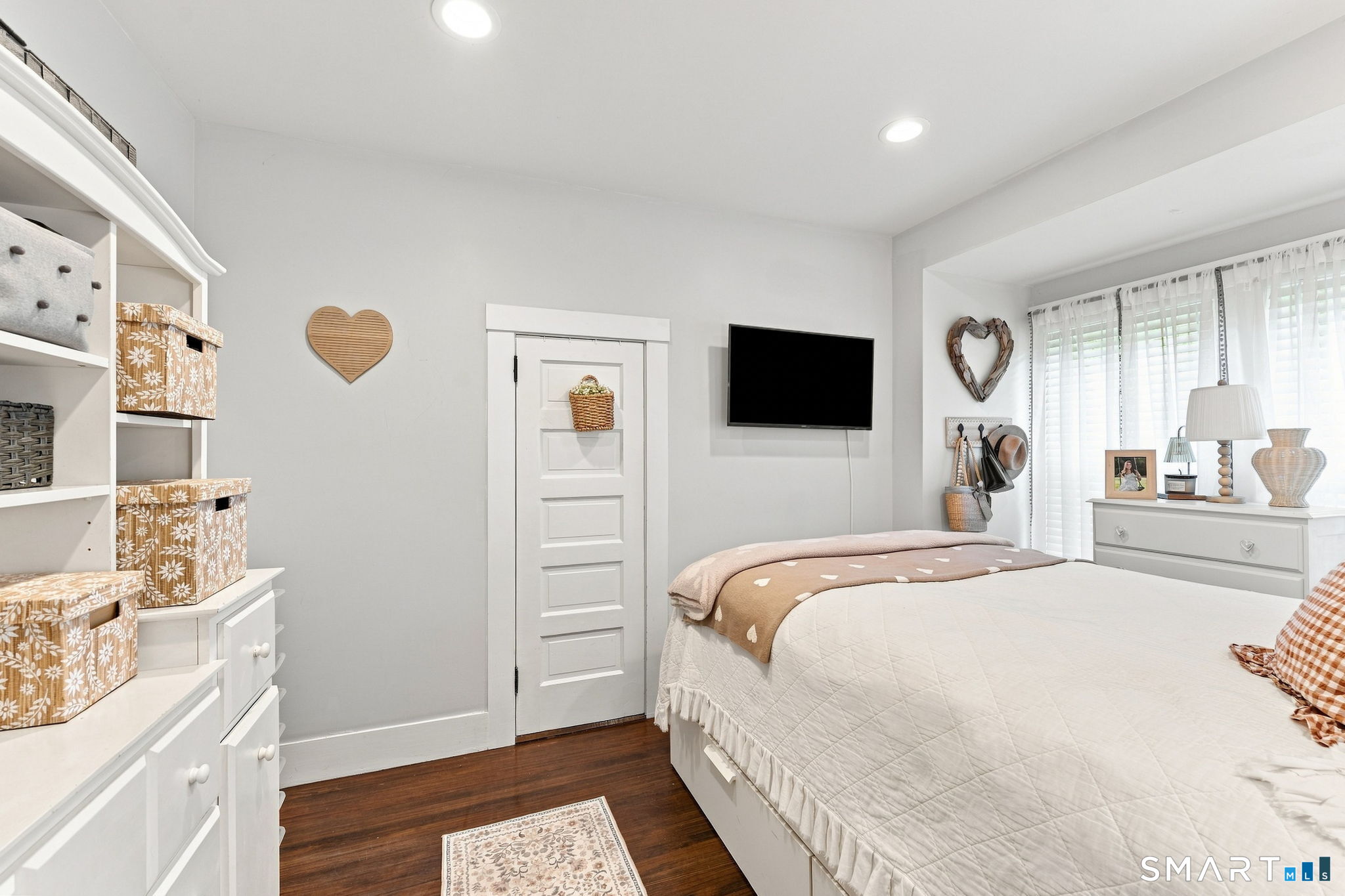 3 South Broad Street Stonington CT 06379