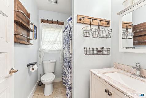 3 South Broad Street Stonington CT 06379