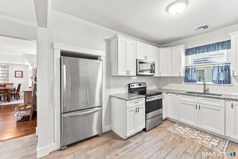 3 South Broad Street Stonington CT 06379