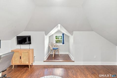 3 South Broad Street Stonington CT 06379