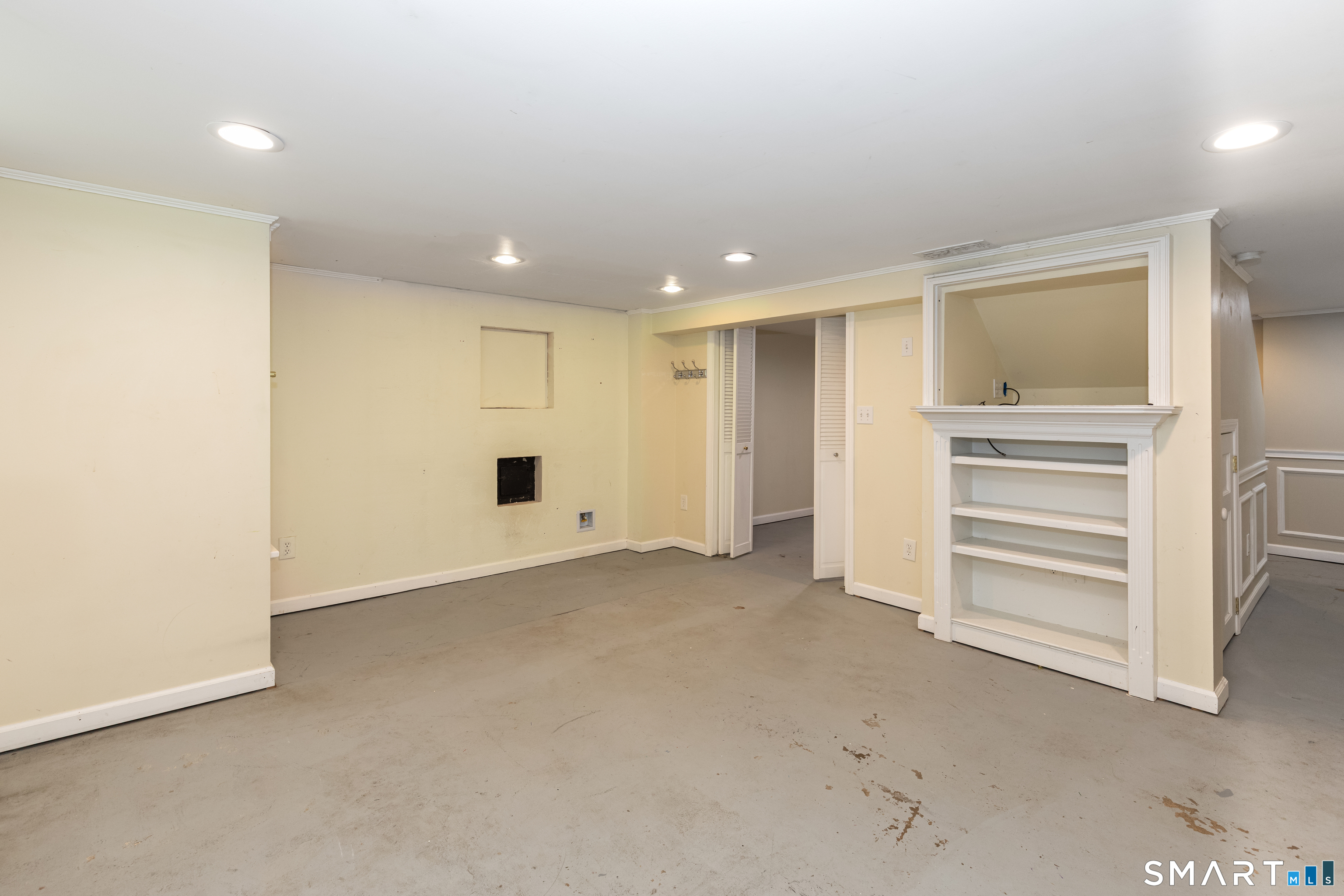 12 Cots Street Shelton CT 06484