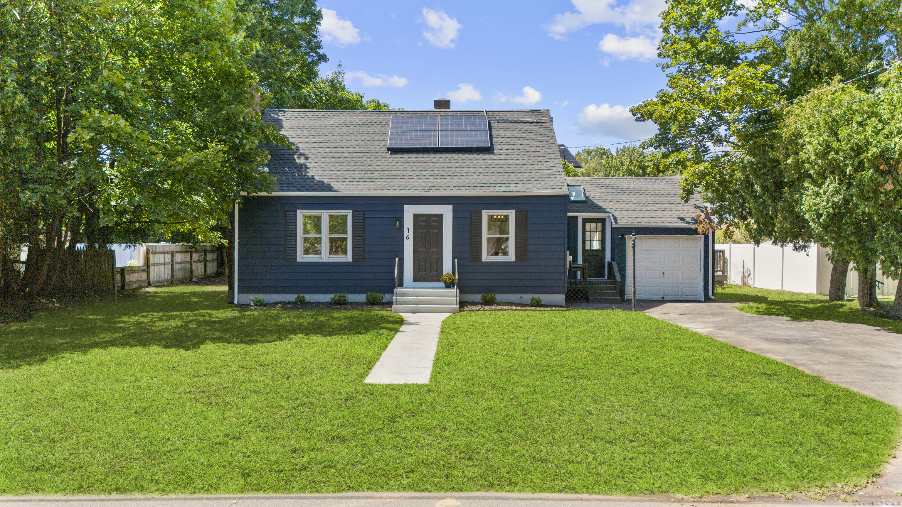 16 Samoset Avenue North Haven CT 06473