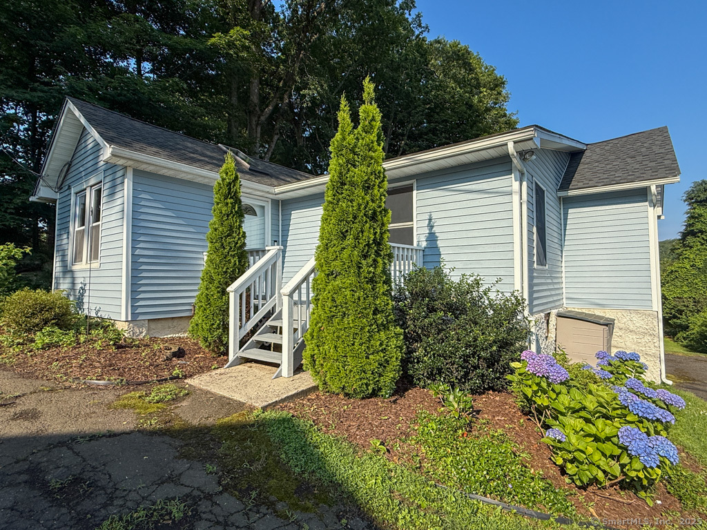 51 Vista Avenue Danbury CT 06811