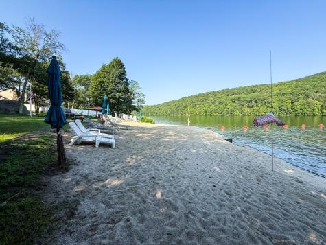 51 Vista Avenue Danbury CT 06811
