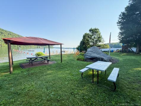 51 Vista Avenue Danbury CT 06811
