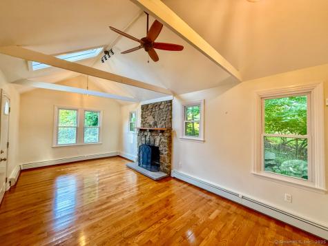 51 Vista Avenue Danbury CT 06811