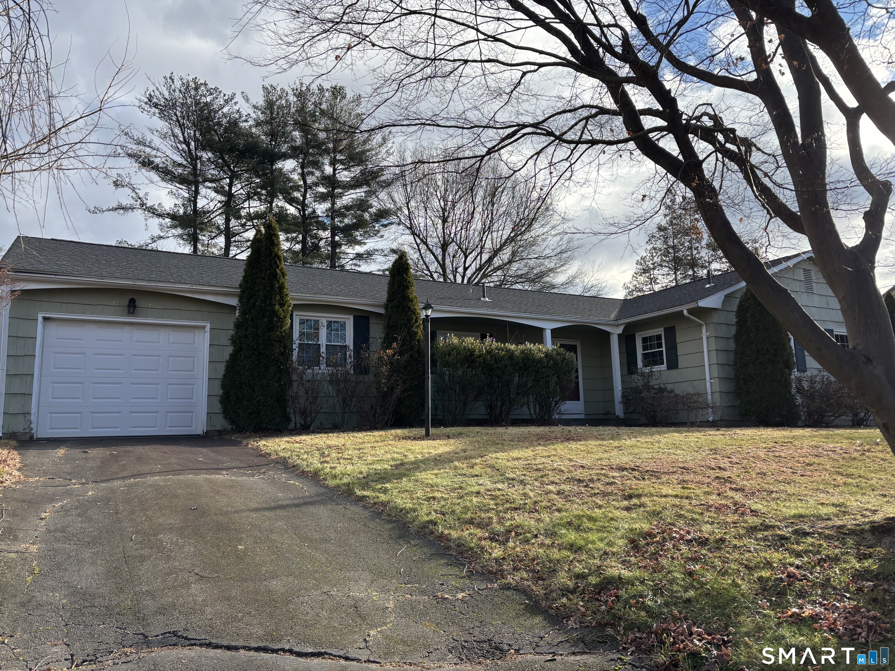 74 Summerset Drive East Hartford CT 06118