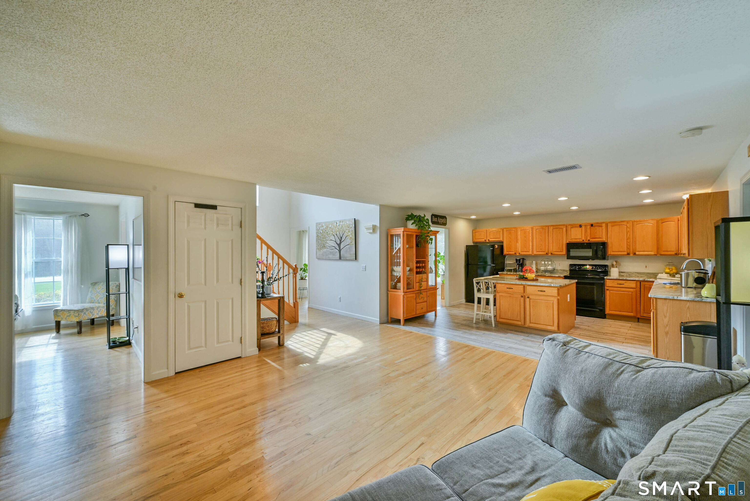 863 Route 198 Woodstock CT 06281