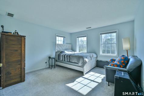 863 Route 198 Woodstock CT 06281