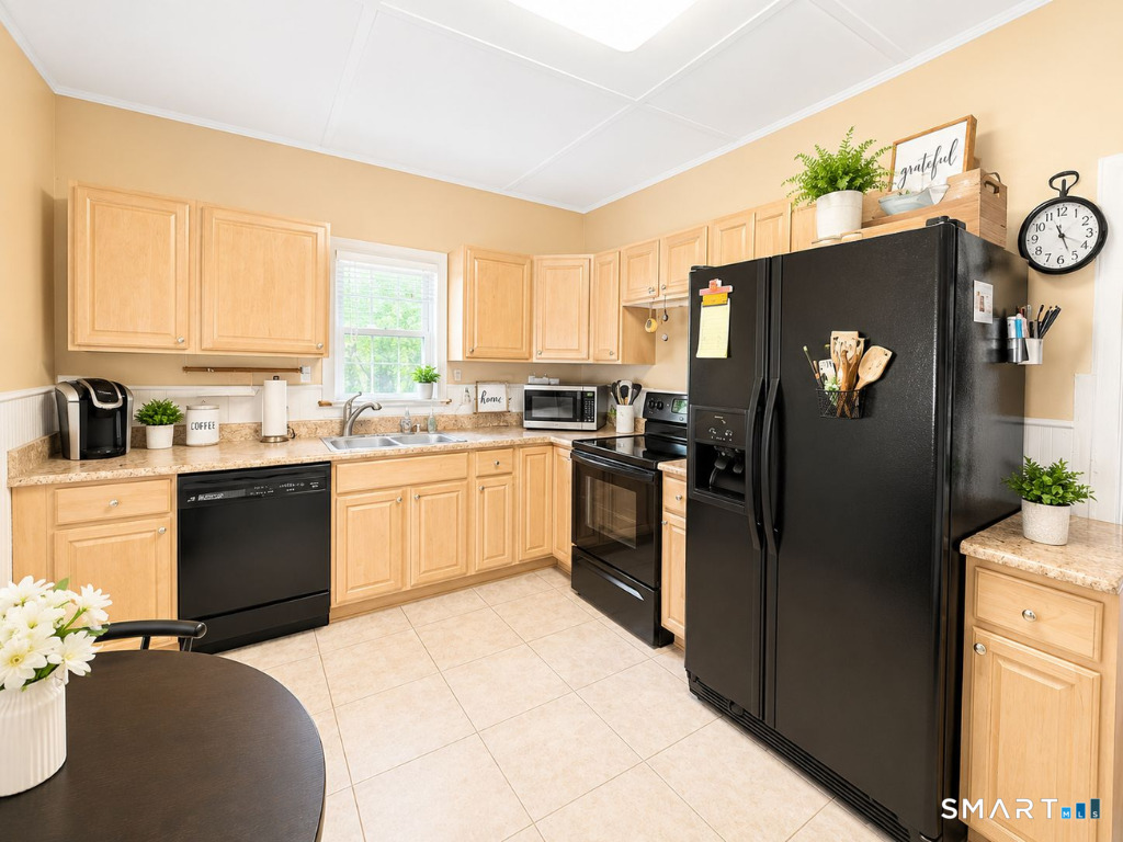 27 Milk Street Meriden CT 06451