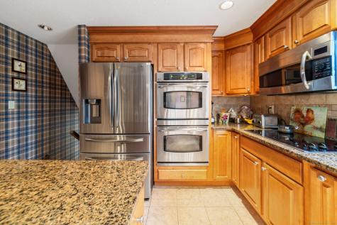 6 Ridgecrest Lane Bristol CT 06010