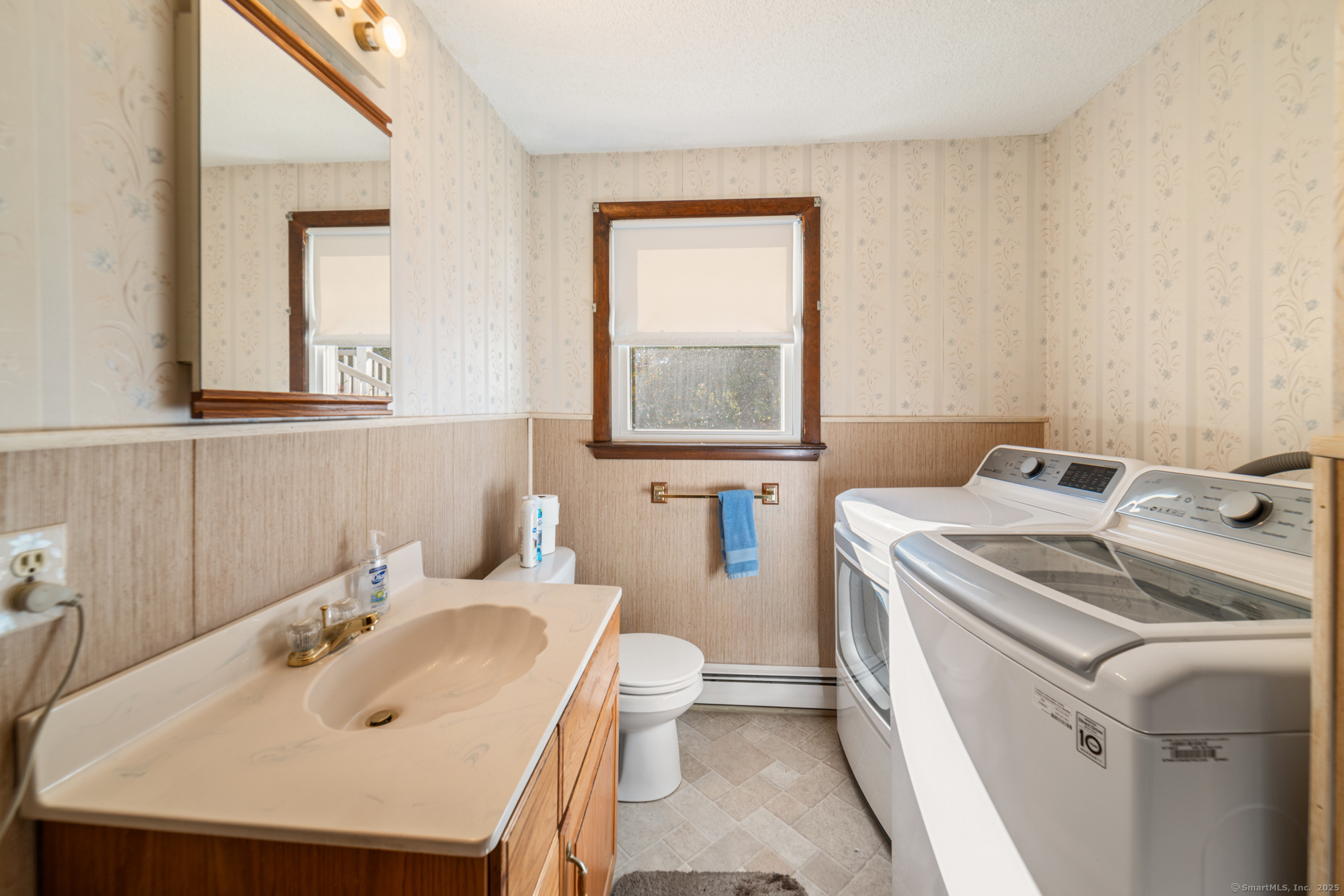 6 Ridgecrest Lane Bristol CT 06010