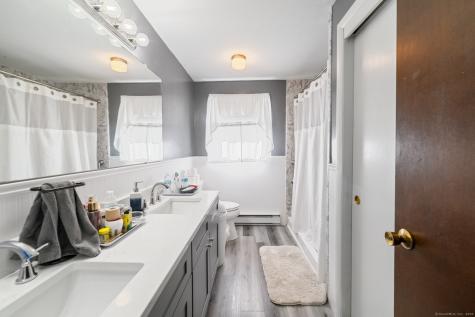 6 Ridgecrest Lane Bristol CT 06010