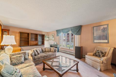 6 Ridgecrest Lane Bristol CT 06010