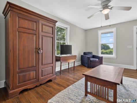 74 Vivian Street Waterford CT 06385