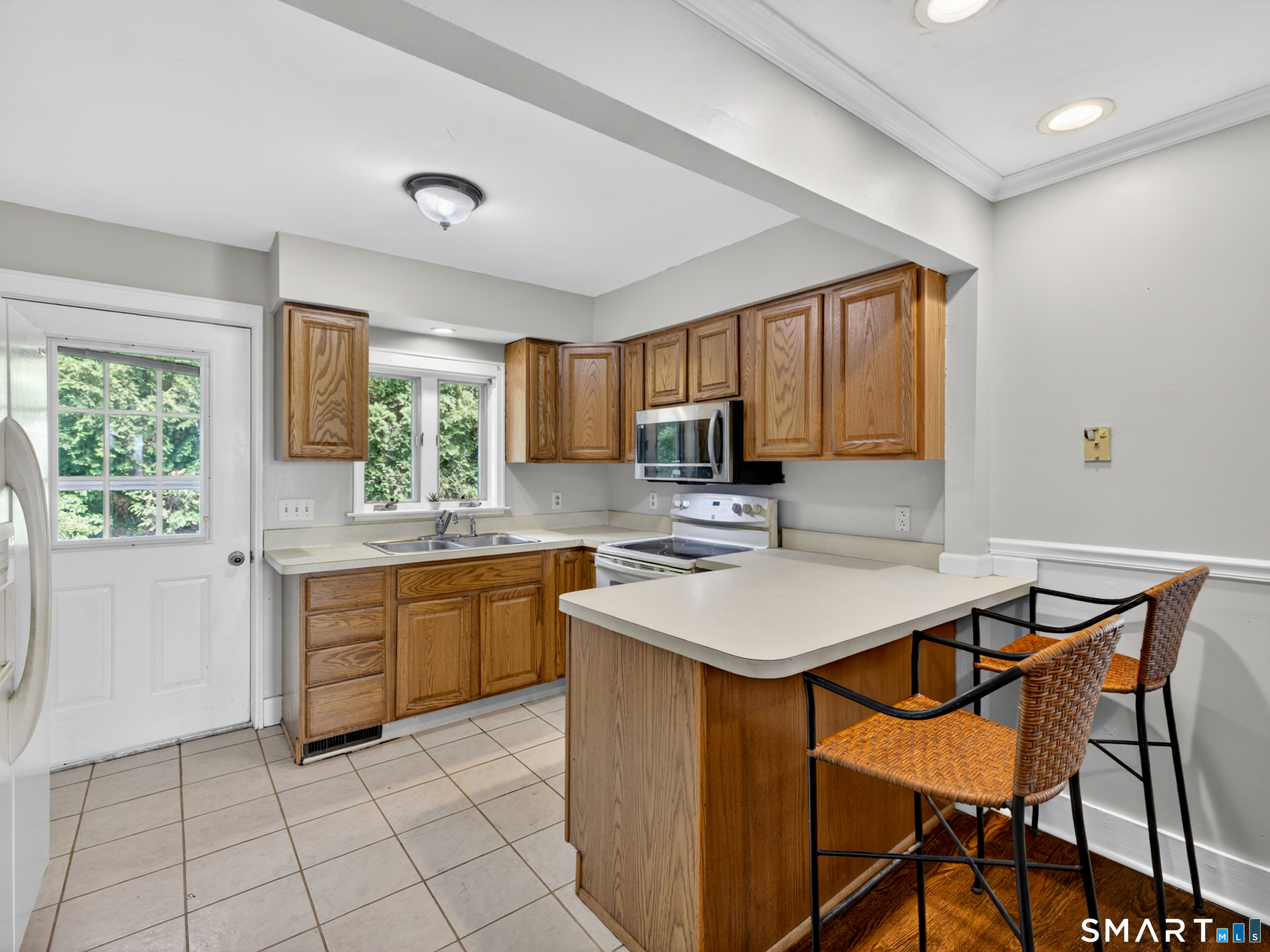 74 Vivian Street Waterford CT 06385