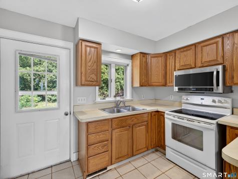 74 Vivian Street Waterford CT 06385