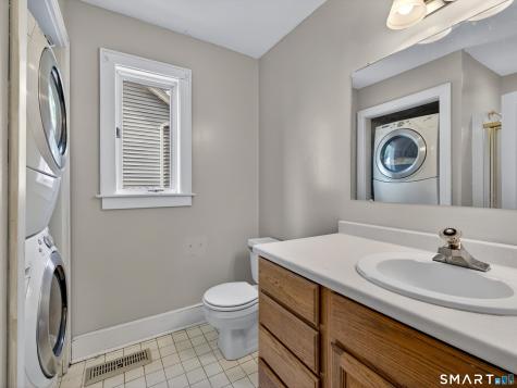 74 Vivian Street Waterford CT 06385