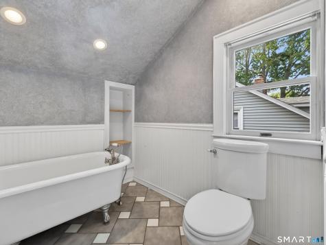 74 Vivian Street Waterford CT 06385