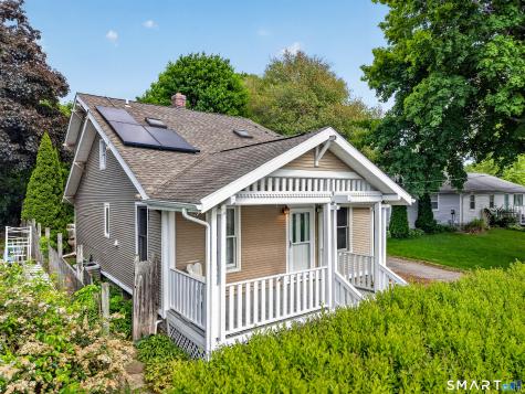 74 Vivian Street Waterford CT 06385