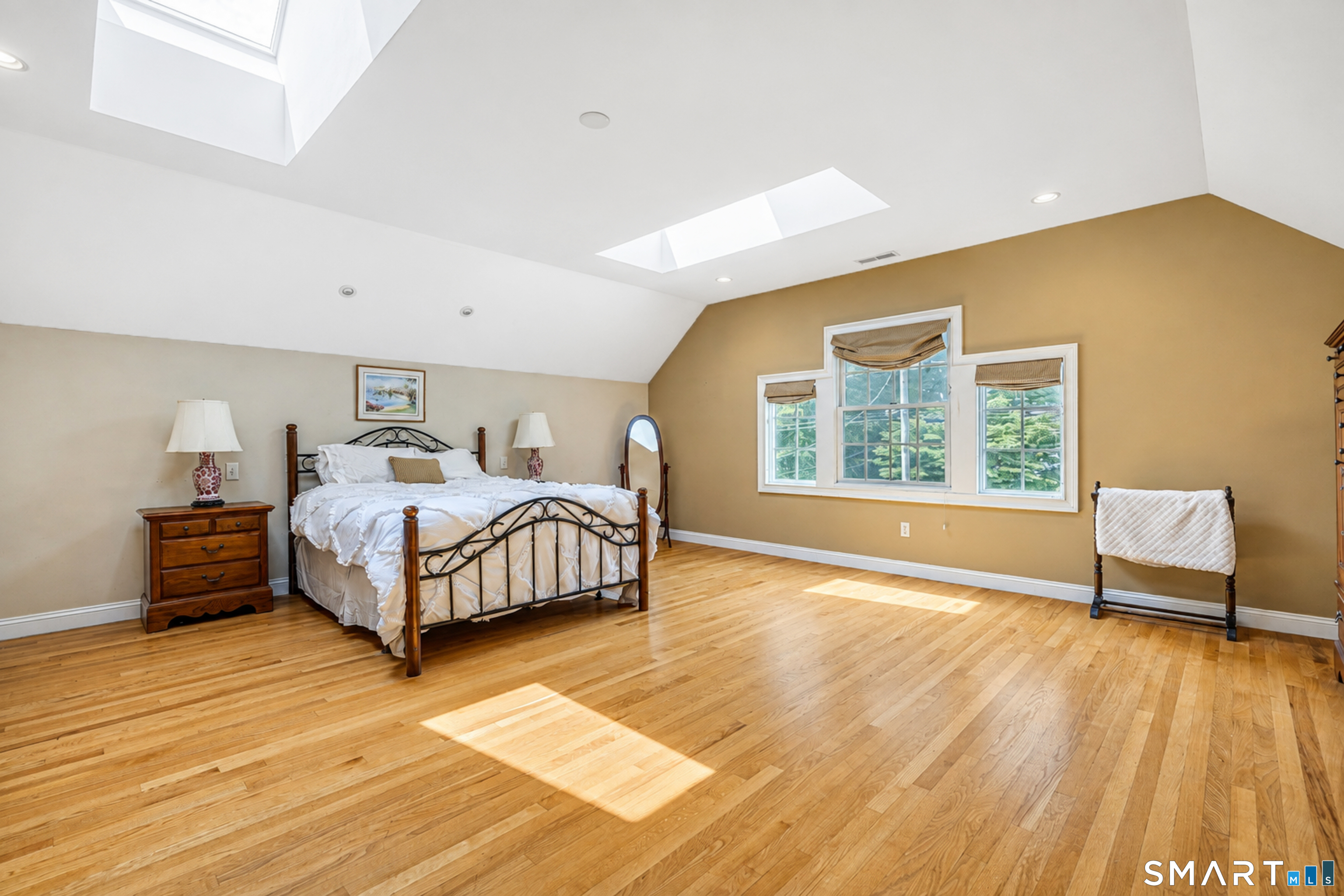 10 Westwood Road Trumbull CT 06611