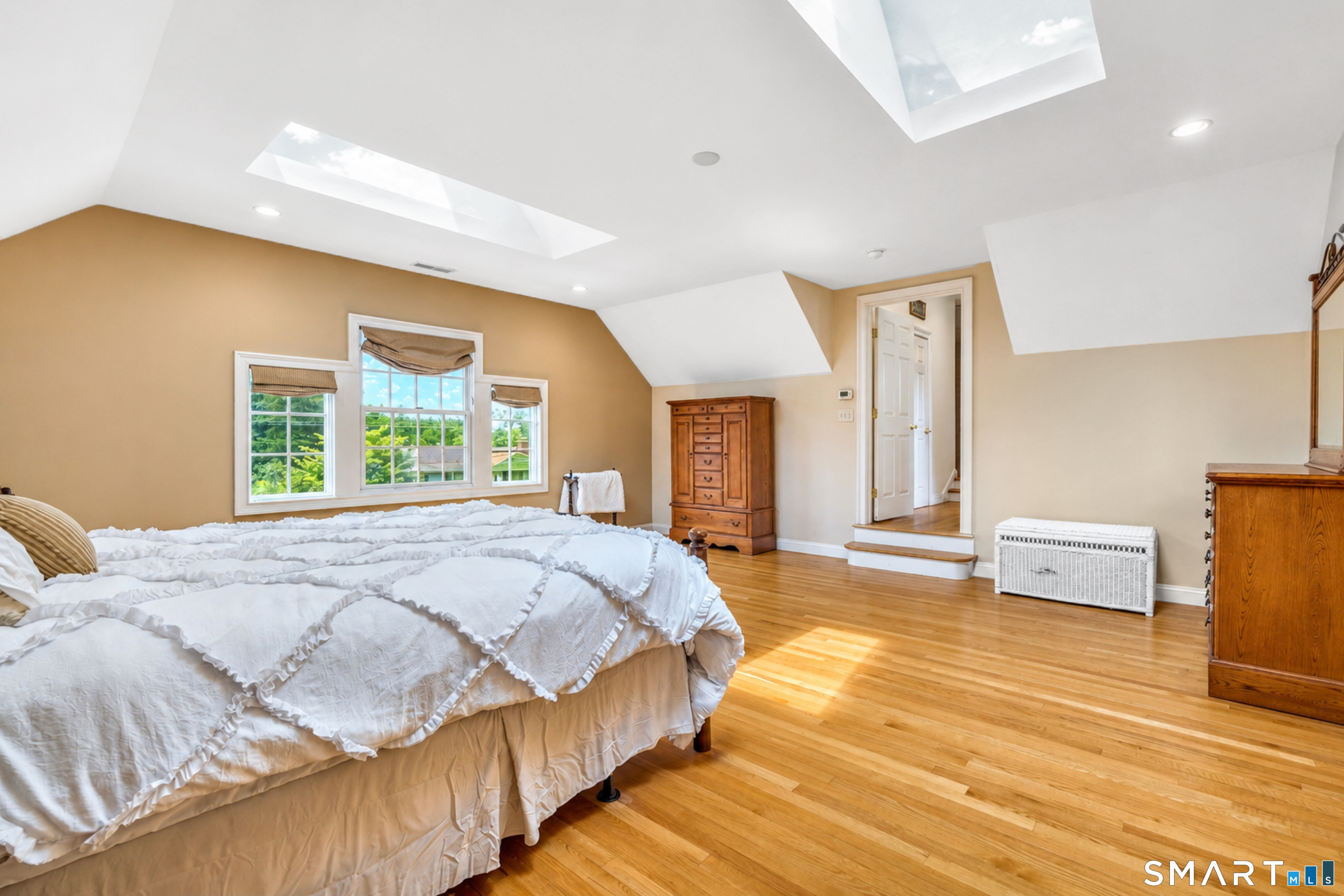 10 Westwood Road Trumbull CT 06611