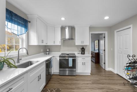 567 Roosevelt Drive Oxford CT 06478