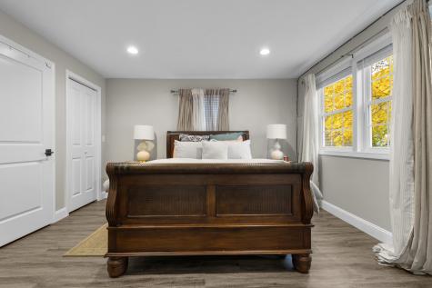 567 Roosevelt Drive Oxford CT 06478