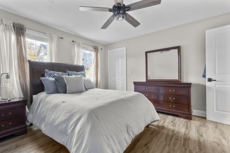 567 Roosevelt Drive Oxford CT 06478