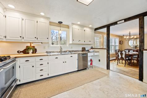 5 Livery Pool Road New Hartford CT 06057