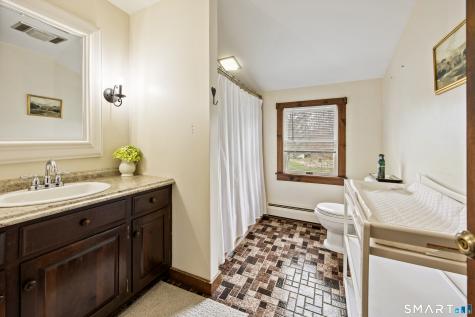 5 Livery Pool Road New Hartford CT 06057