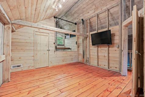 88 Powder Hill Road Middlefield CT 06455