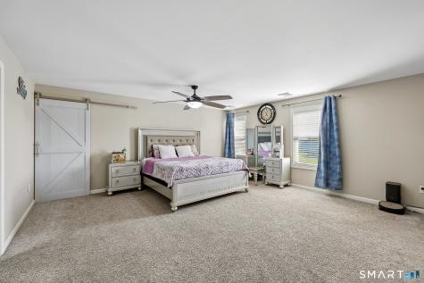 17 Sea View Terrace Waterford CT 06385