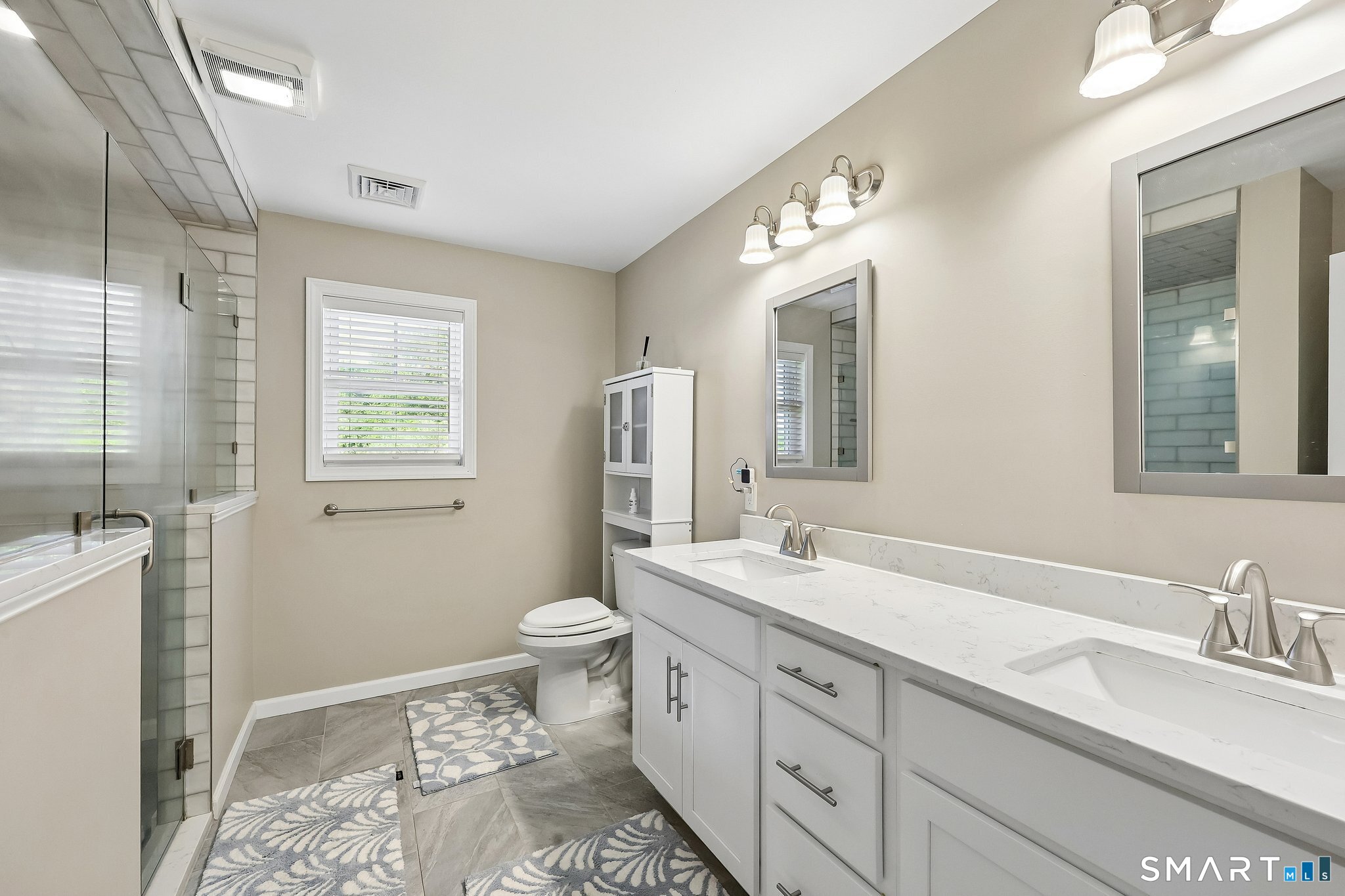 17 Sea View Terrace Waterford CT 06385