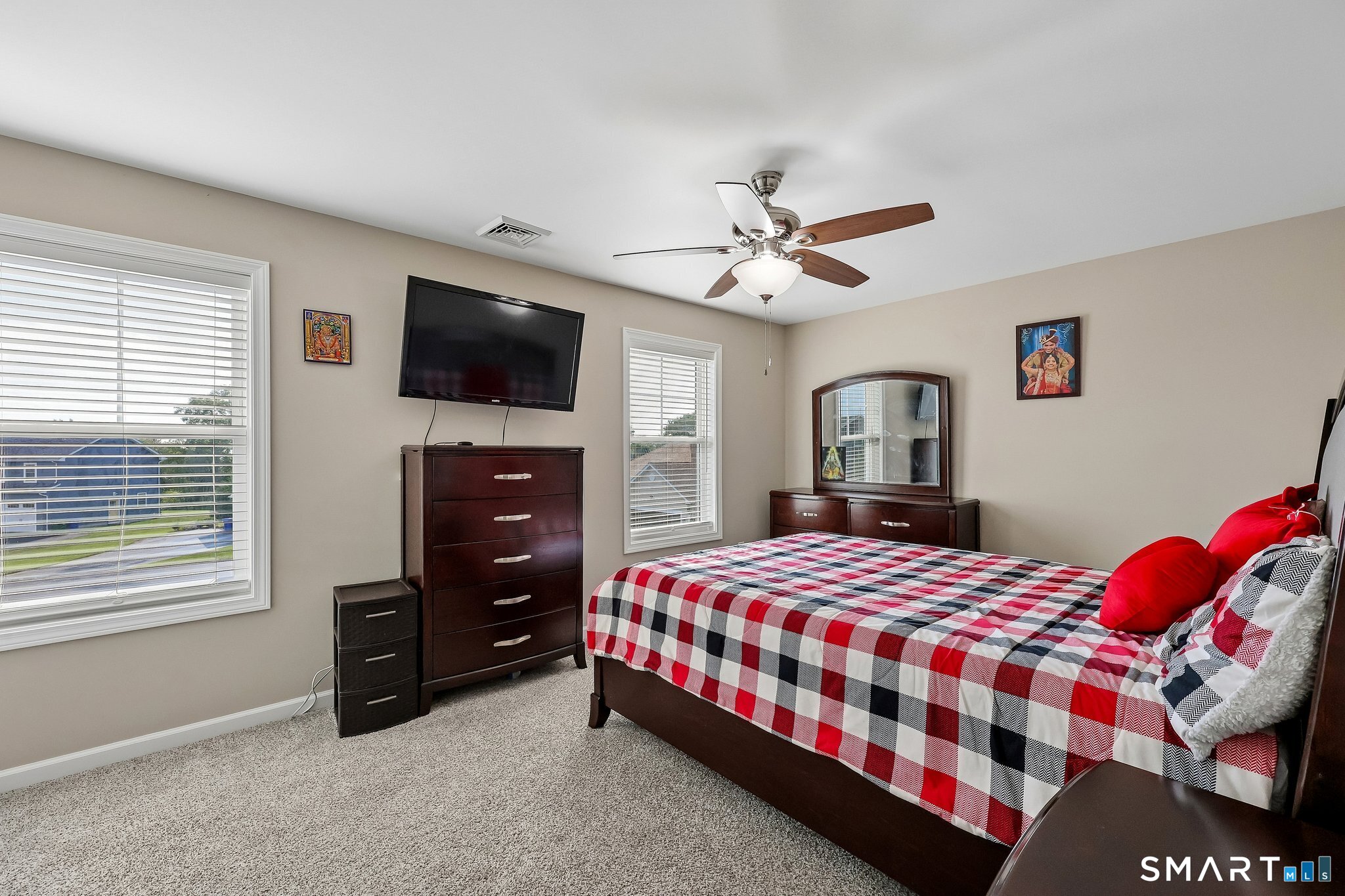 17 Sea View Terrace Waterford CT 06385