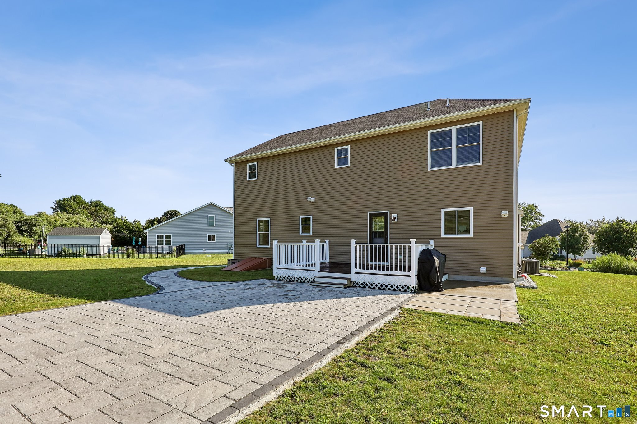 17 Sea View Terrace Waterford CT 06385