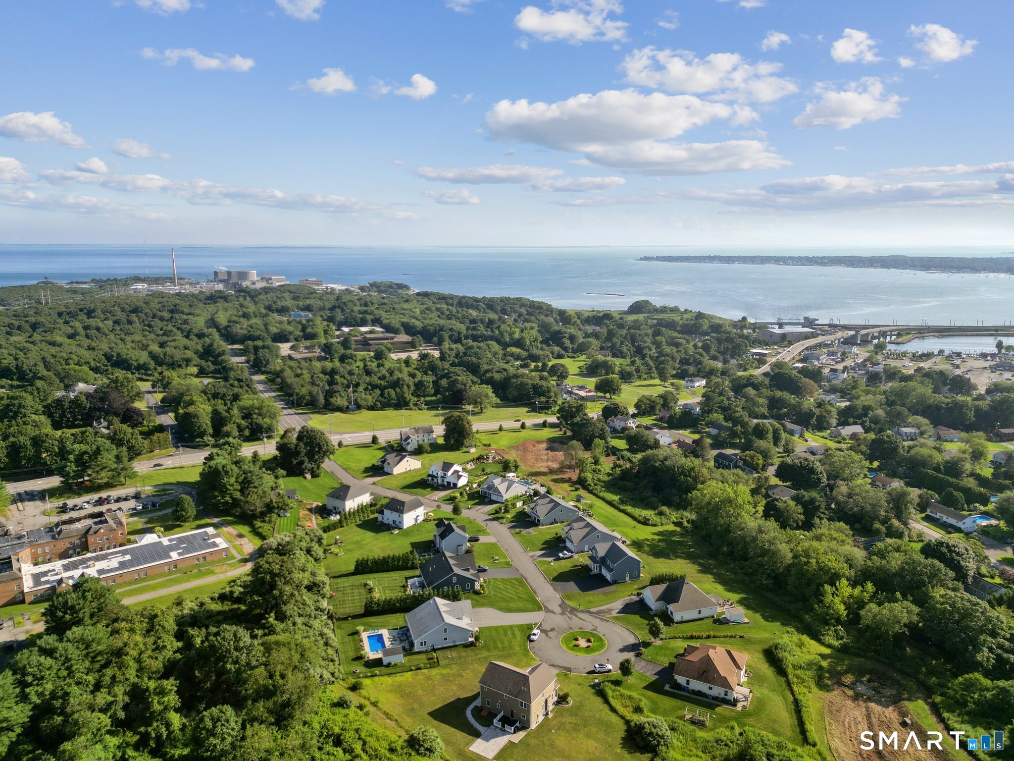 17 Sea View Terrace Waterford CT 06385