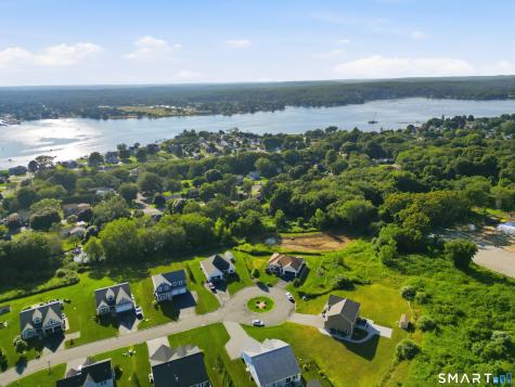 17 Sea View Terrace Waterford CT 06385