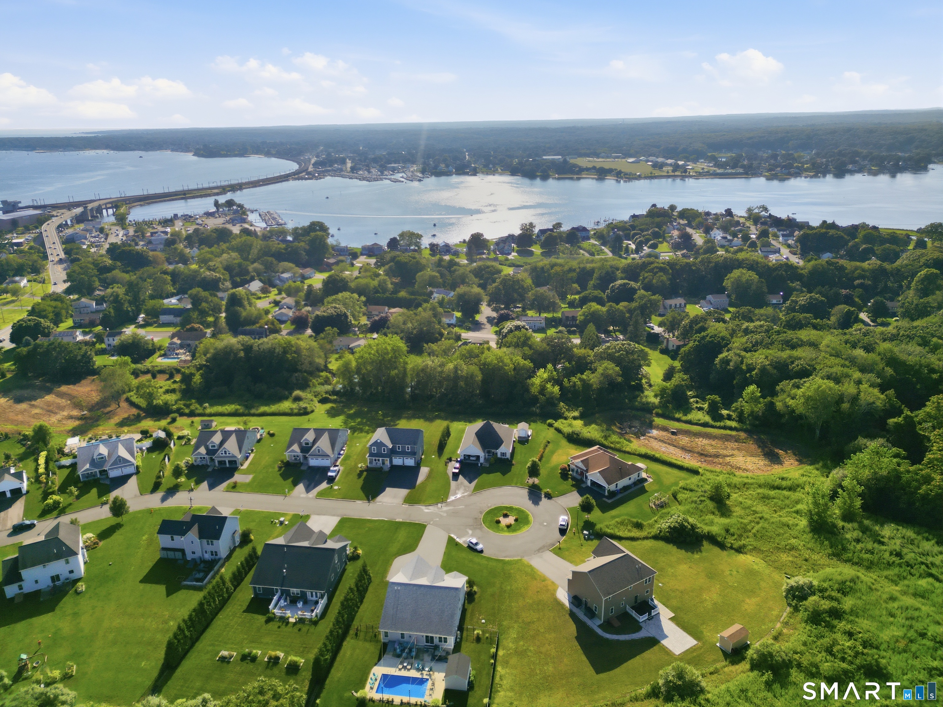 17 Sea View Terrace Waterford CT 06385