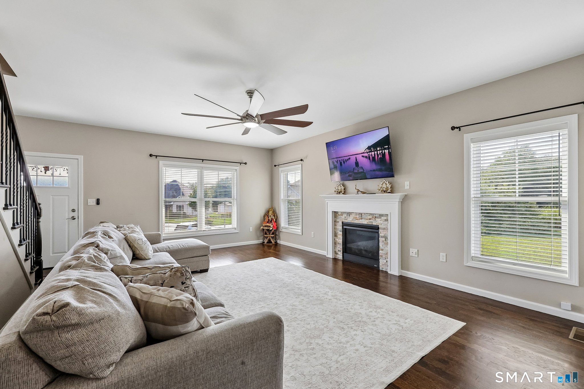 17 Sea View Terrace Waterford CT 06385