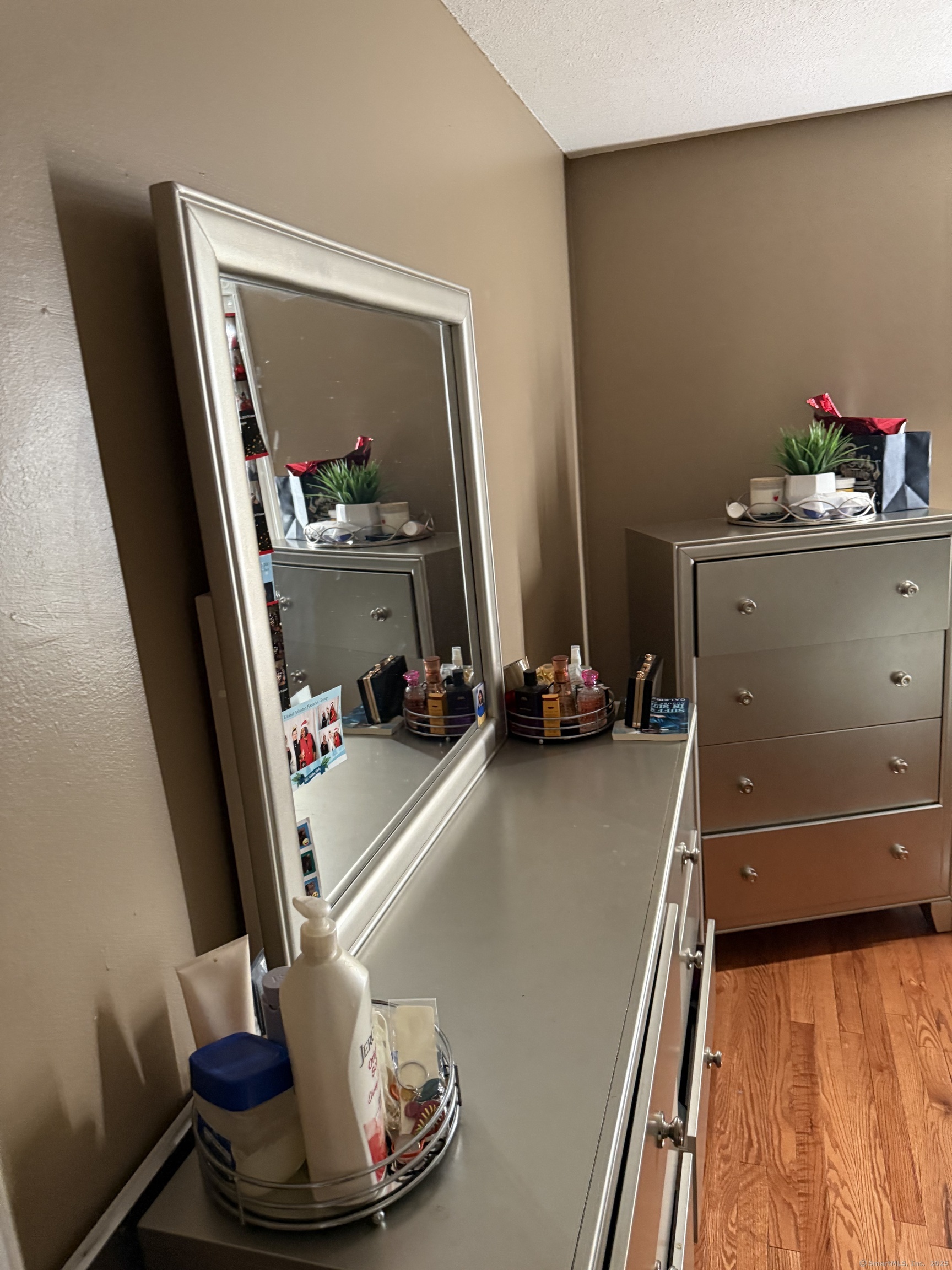 11 Boysen Drive Bloomfield CT 06002