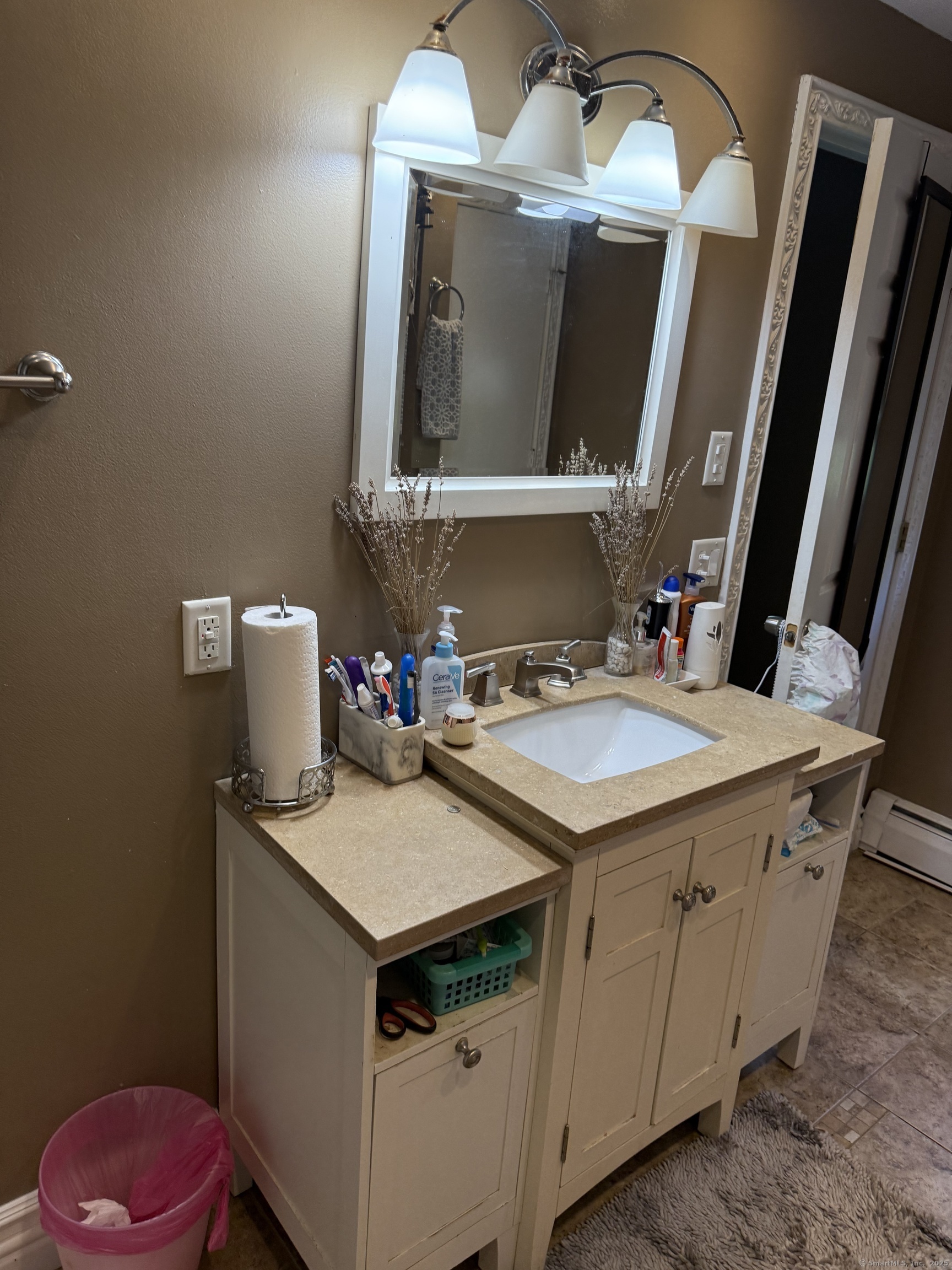 11 Boysen Drive Bloomfield CT 06002