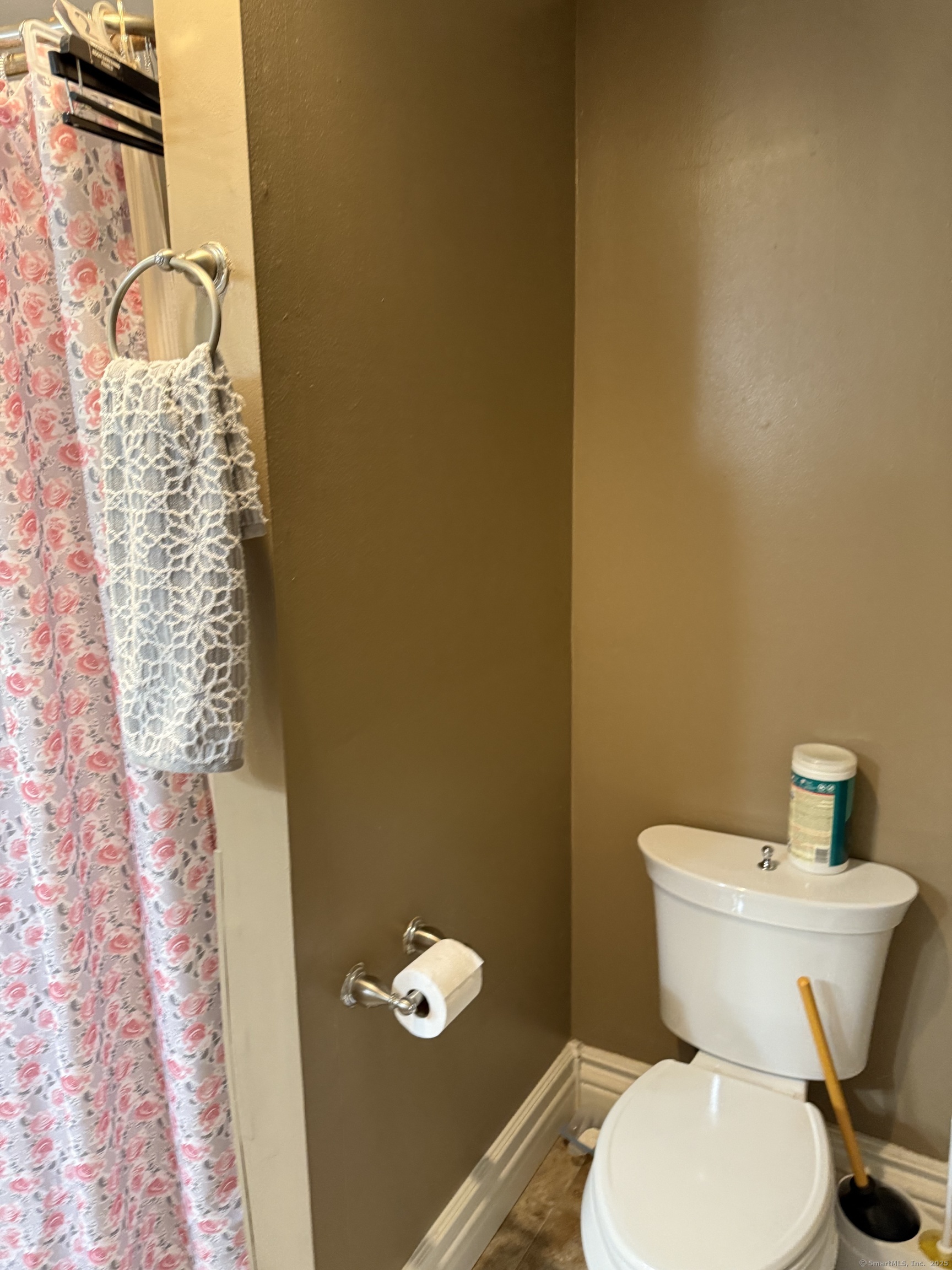 11 Boysen Drive Bloomfield CT 06002