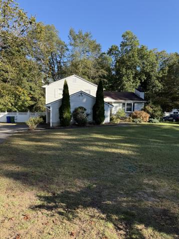 11 Boysen Drive Bloomfield CT 06002