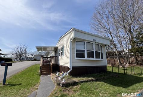 8 Erin Drive Plainfield CT 06374